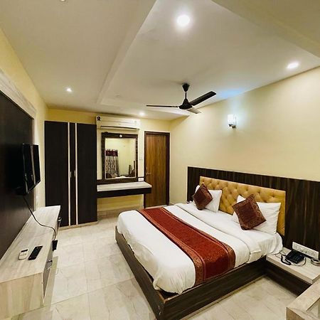 Hotel Augusto Varanasi Ngoại thất bức ảnh