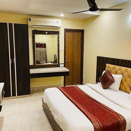 Hotel Augusto Varanasi Ngoại thất bức ảnh