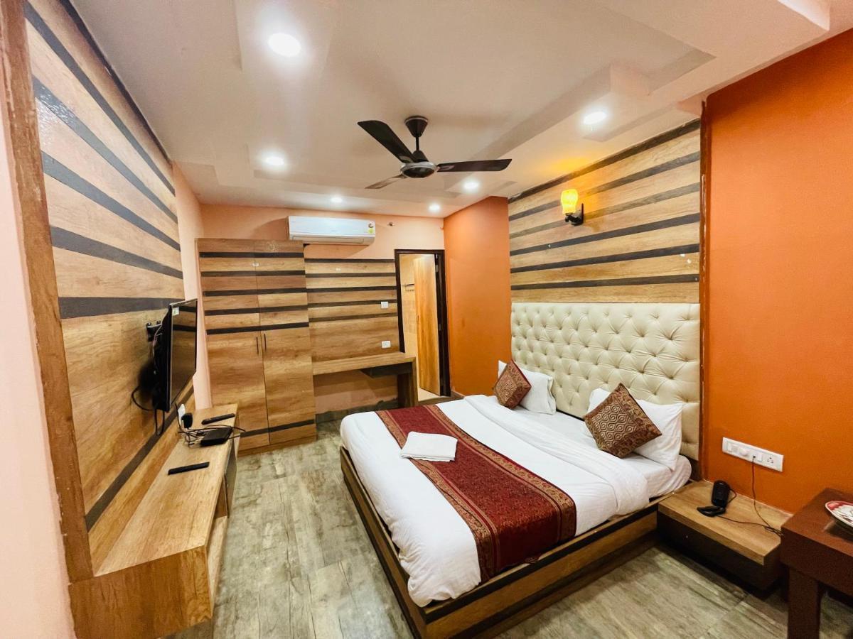 Hotel Augusto Varanasi Ngoại thất bức ảnh